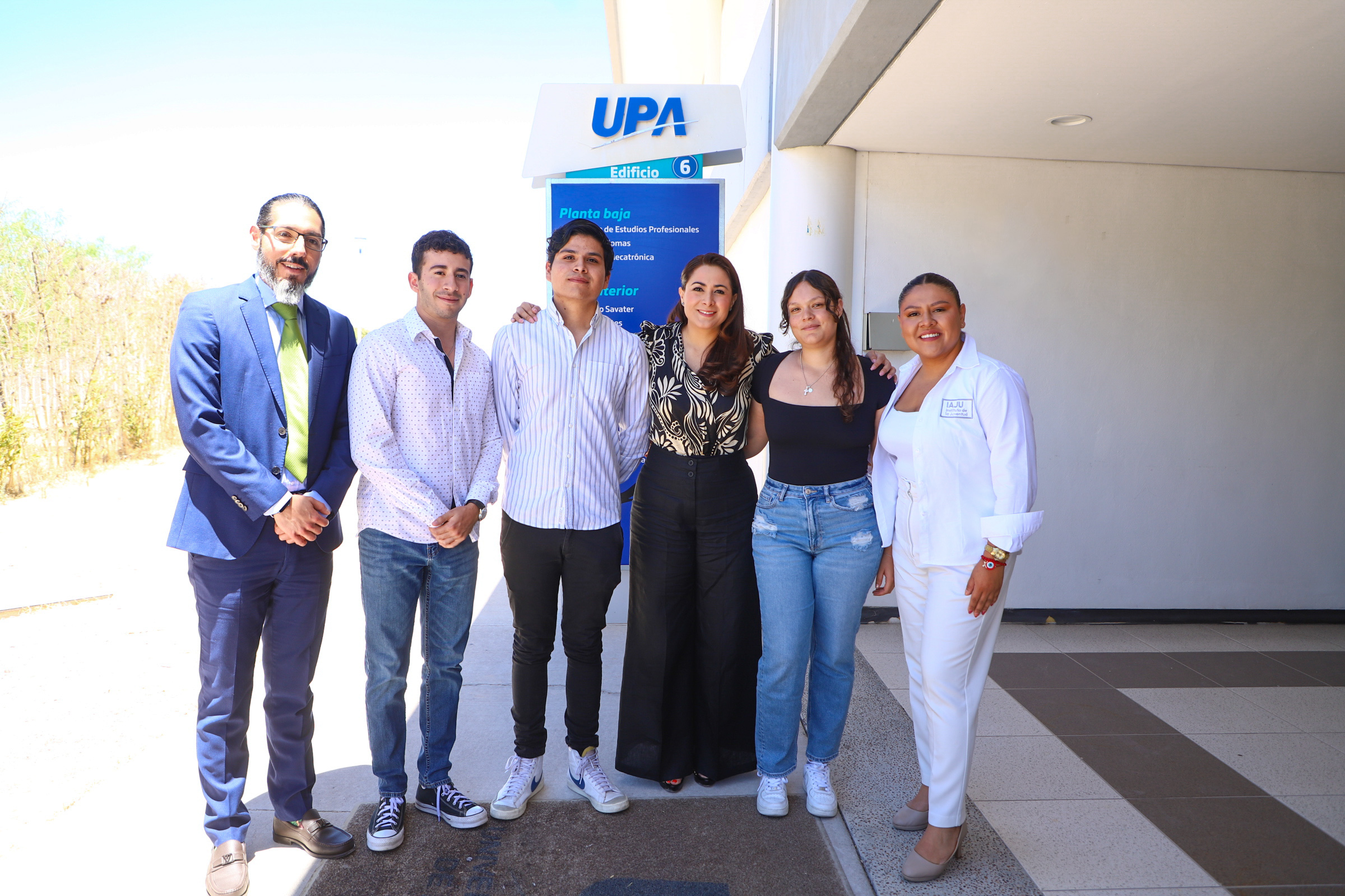 Estudiantes de la UPA se certificarán en Tennessee