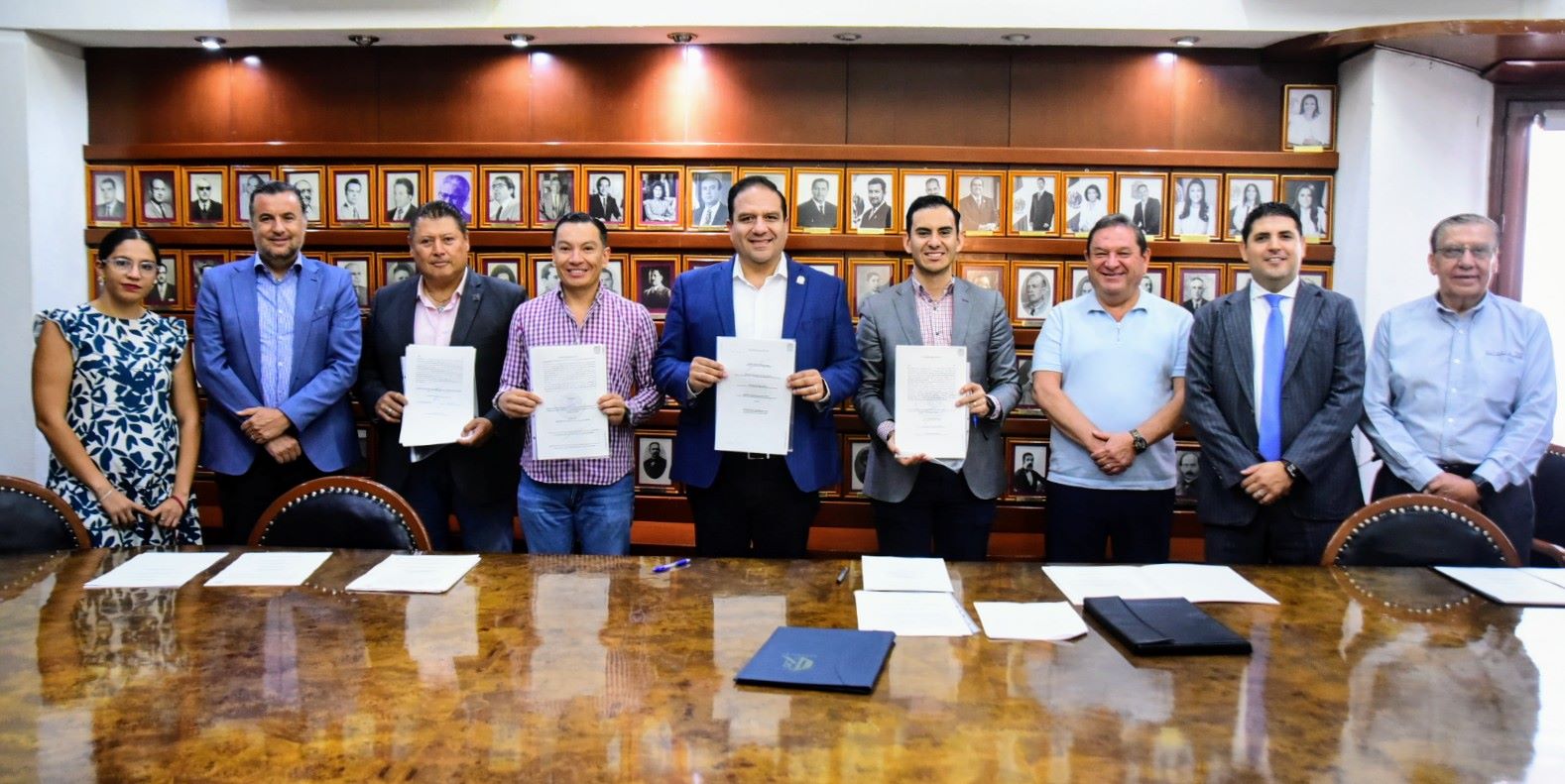 Realiza Municipio la vigésima quinta firma de escrituras de formalización de bienes inmuebles