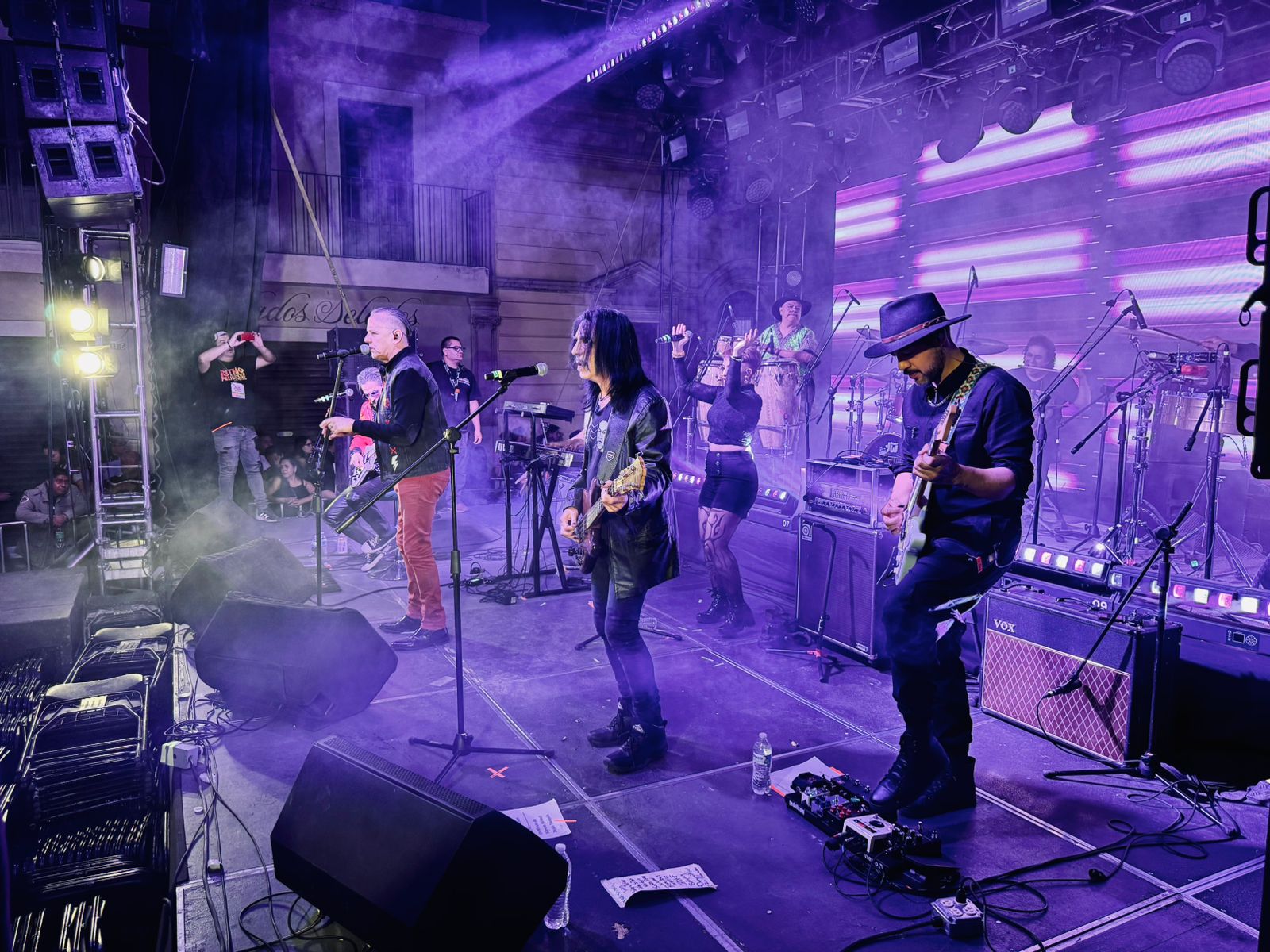 Gran noche de feria con Ritmo Peligroso en el Corredor Cultural Carranza