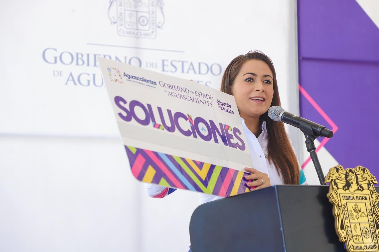 Tarjeta Soluciones te da acceso a todos los programa de gobierno y descuentos en comercios