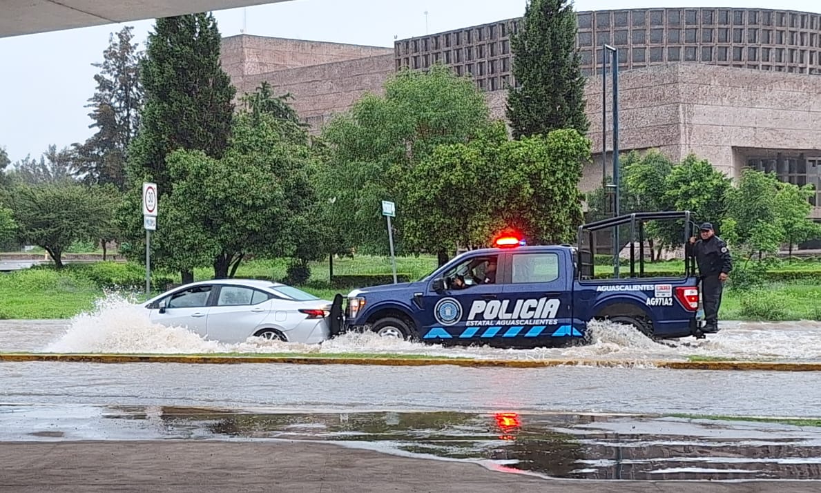 Total coordinación entre Gobierno del Estado y Municipio de Aguascalientes para brindar auxilio por lluvias