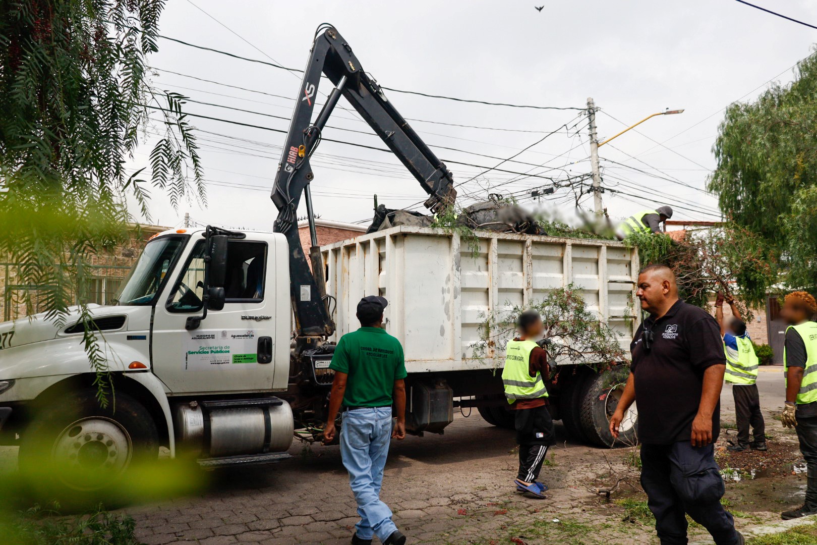 Continúa municipio dando atención a afectaciones por la lluvia