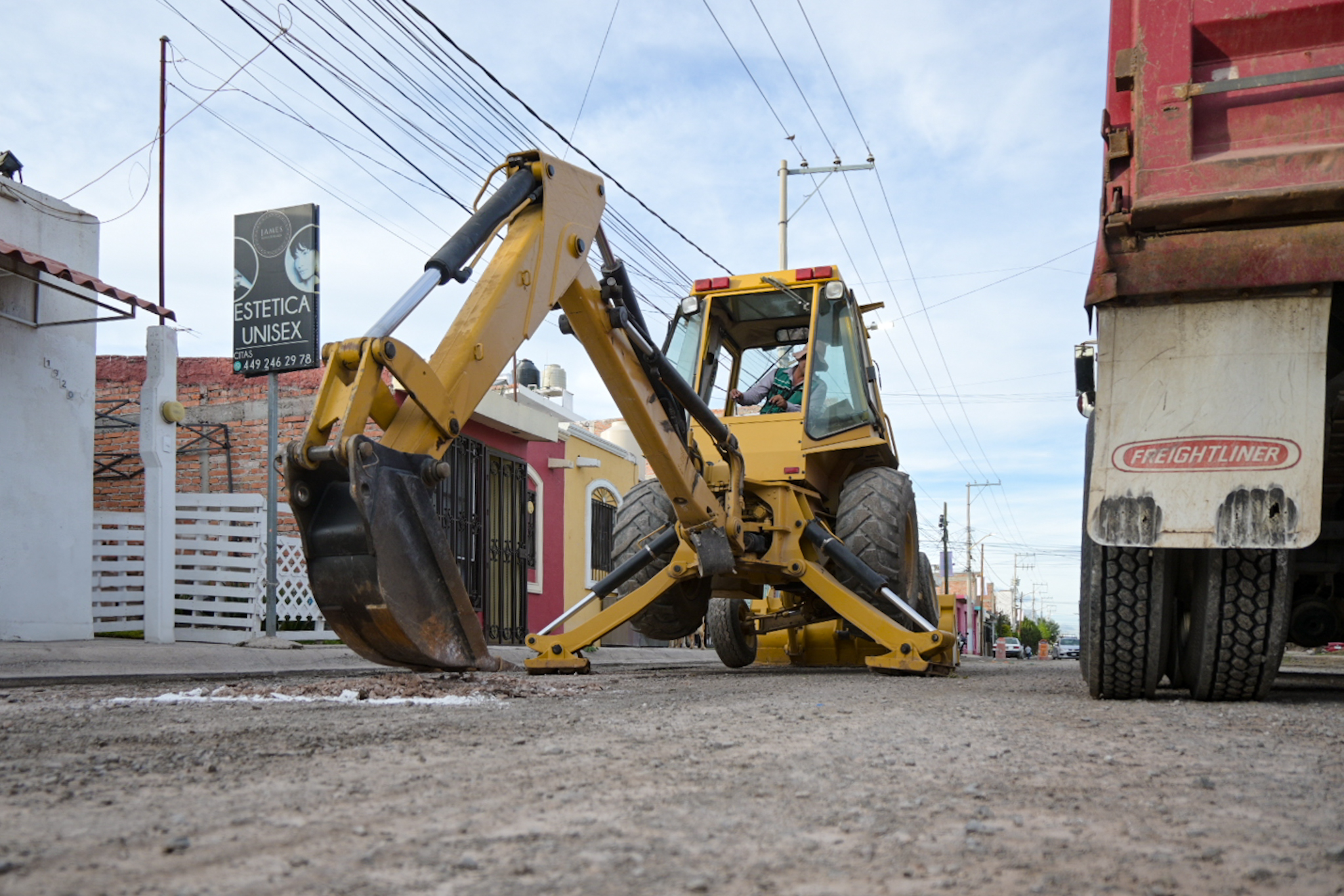 Arranca Leo Montañez rehabilitación de la Avenida Valle de los Romero al oriente de la ciudad