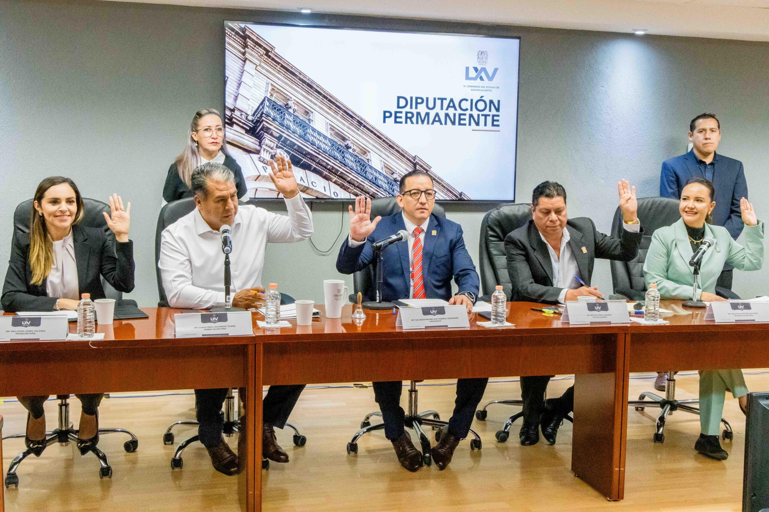 El Dip. Arturo Piña presenta iniciativa de modificación a Ley de Movilidad del Estado de Aguascalientes