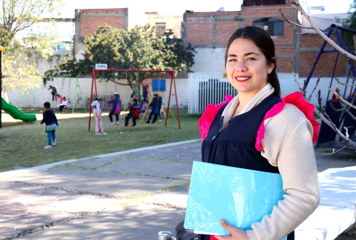 Educadores comunitarios de CONAFE podrán acceder a becas completas para estudias pedagogía