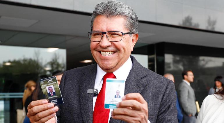 Diputados electos eligen a Ricardo Monreal como su coordinador parlamentario