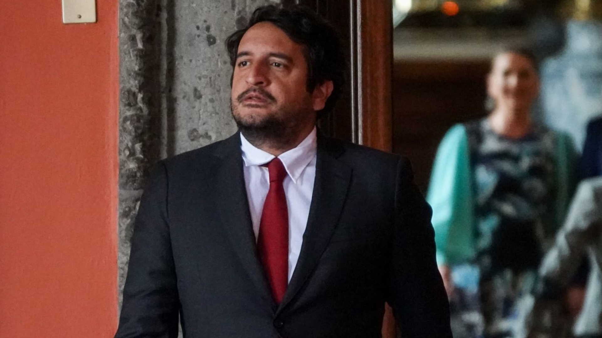 AMLO confirma que su hijo Andrés López participará en Morena