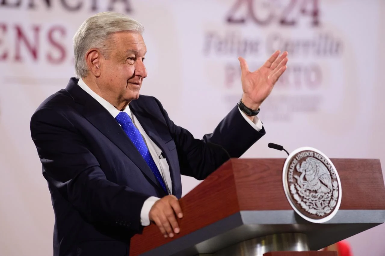 AMLO celebra la aprobación de la reforma judicial en 18 Congresos estatales; prevé publicarla el 15 de septiembre