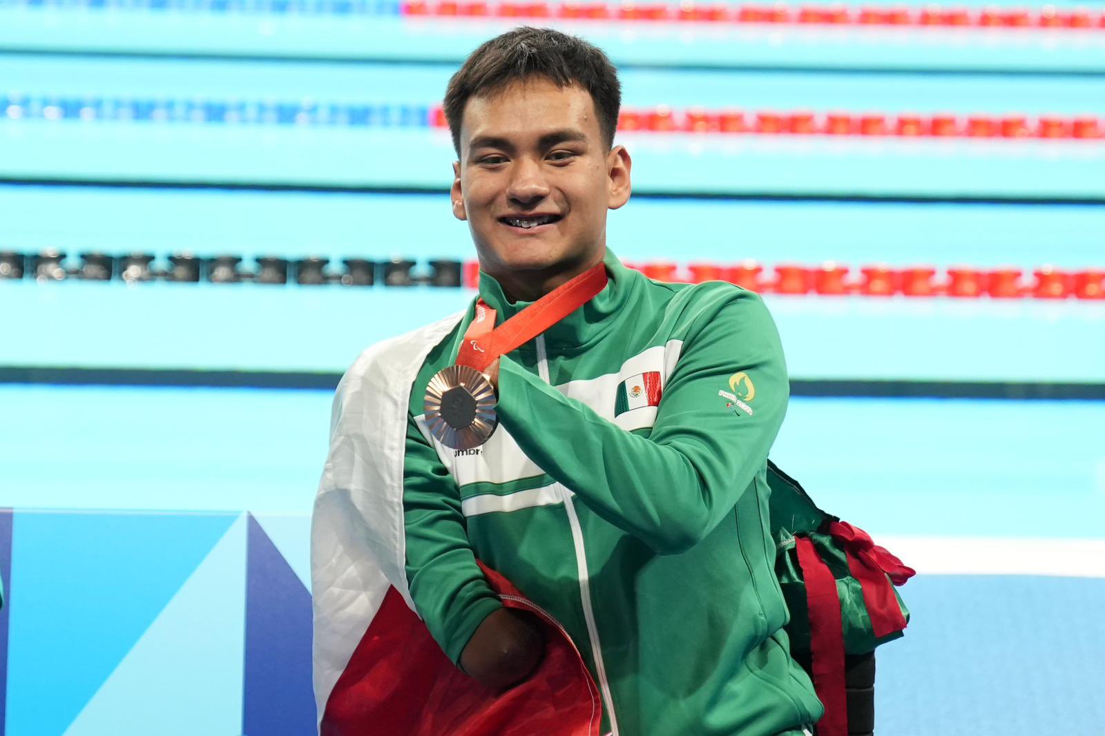 Ángel Camacho da octava medalla a México en Paralímpicos de París