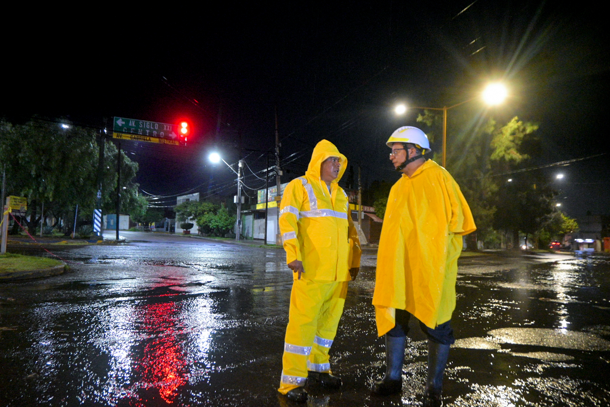 Atienden dependencias municipales afectaciones en diversos puntos de la ciudad por intensas lluvias