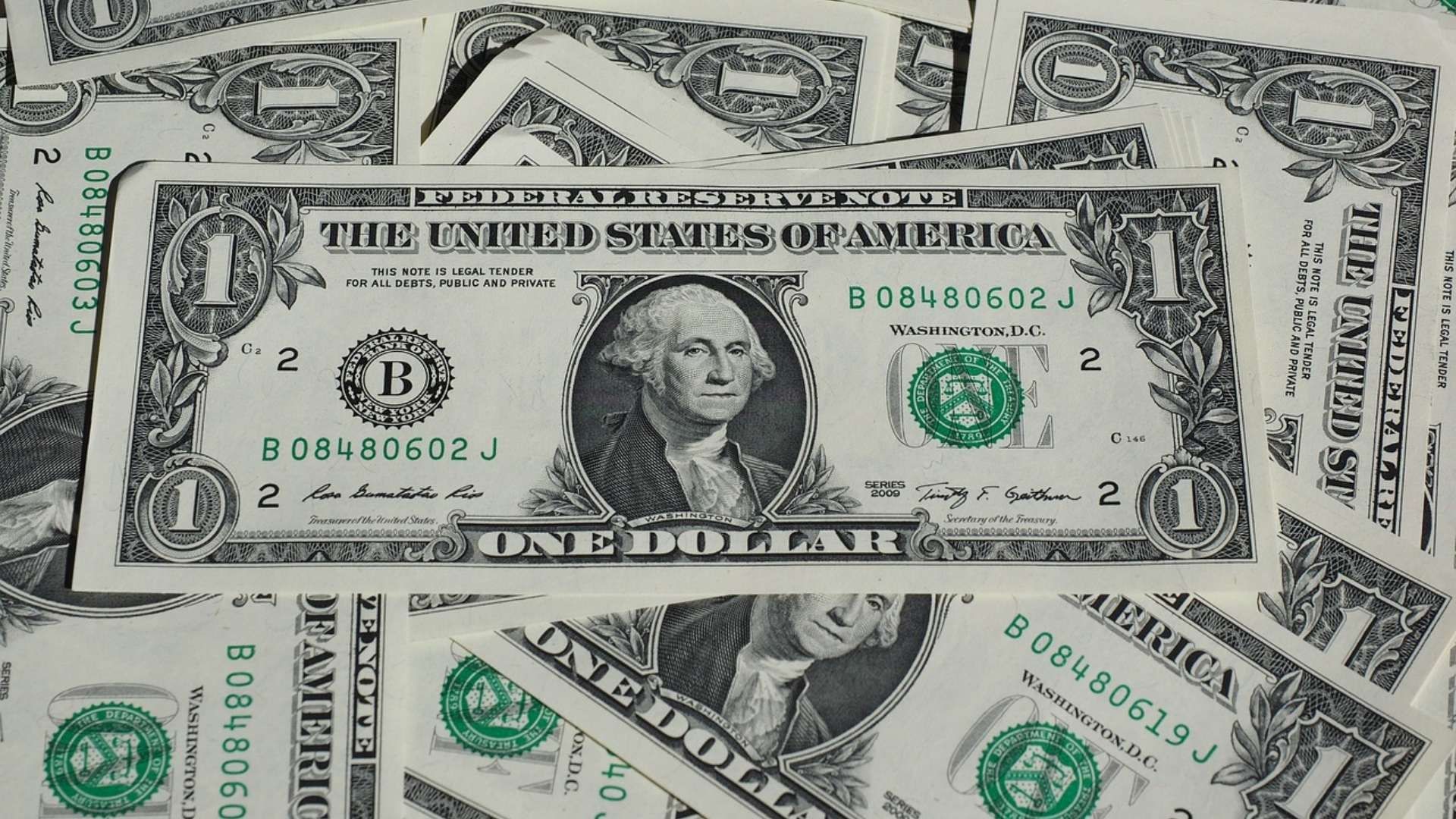 Dólar supera los 20 pesos tras aprobación de la reforma judicial en San Lázaro