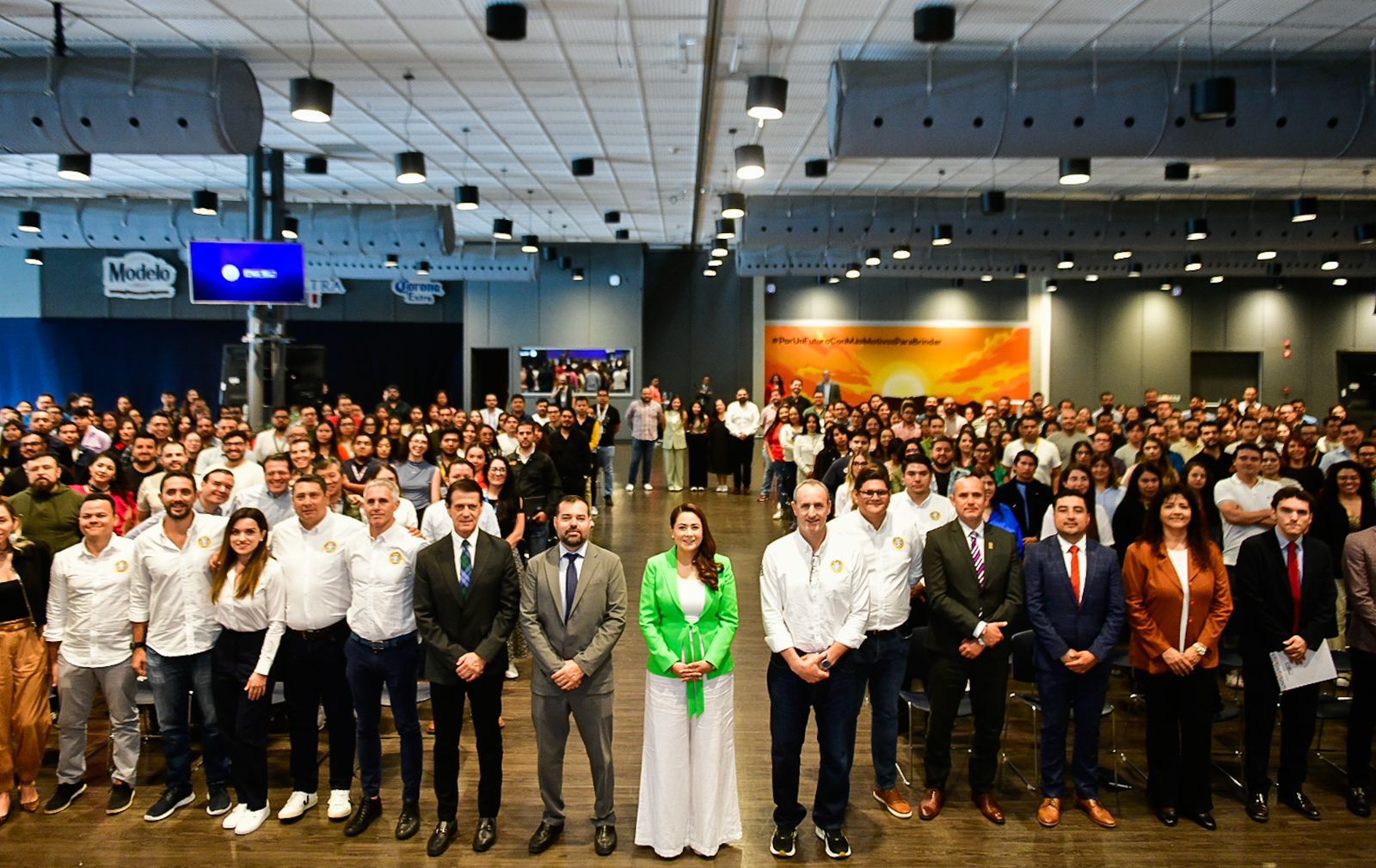 Con acceso a un segundo idioma, Tere Jiménez promueve el fortalecimiento empresarial
