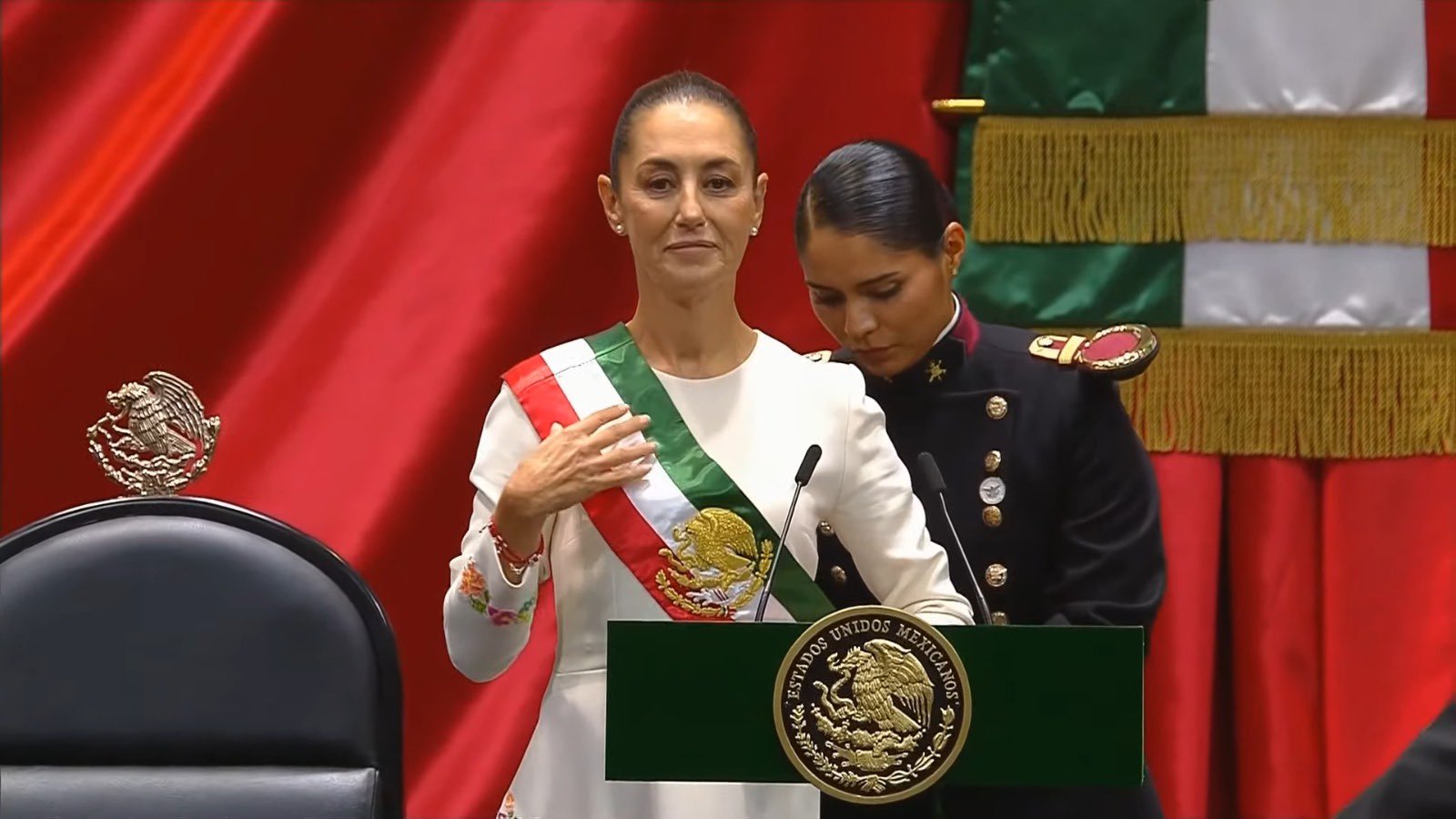 Claudia Sheinbaum protesta como la primera presidenta de México