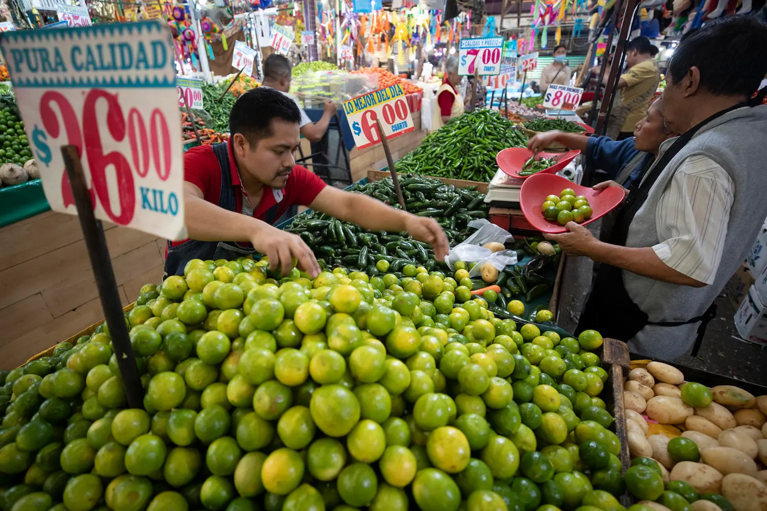Inflación en México baja a 4.55 % en noviembre