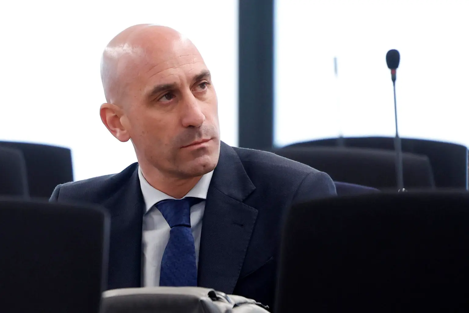 Condenan a Rubiales por agresión sexual tras beso a Jenni Hermoso