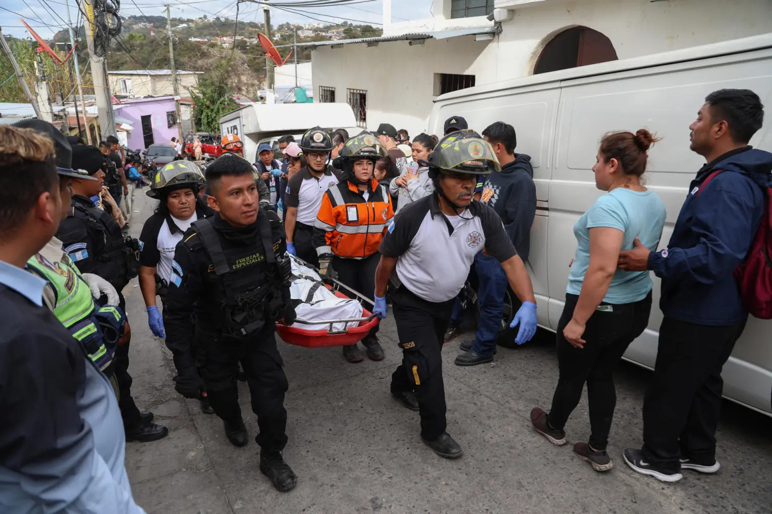 Mexicano entre las 54 víctimas del accidente de autobús en Guatemala