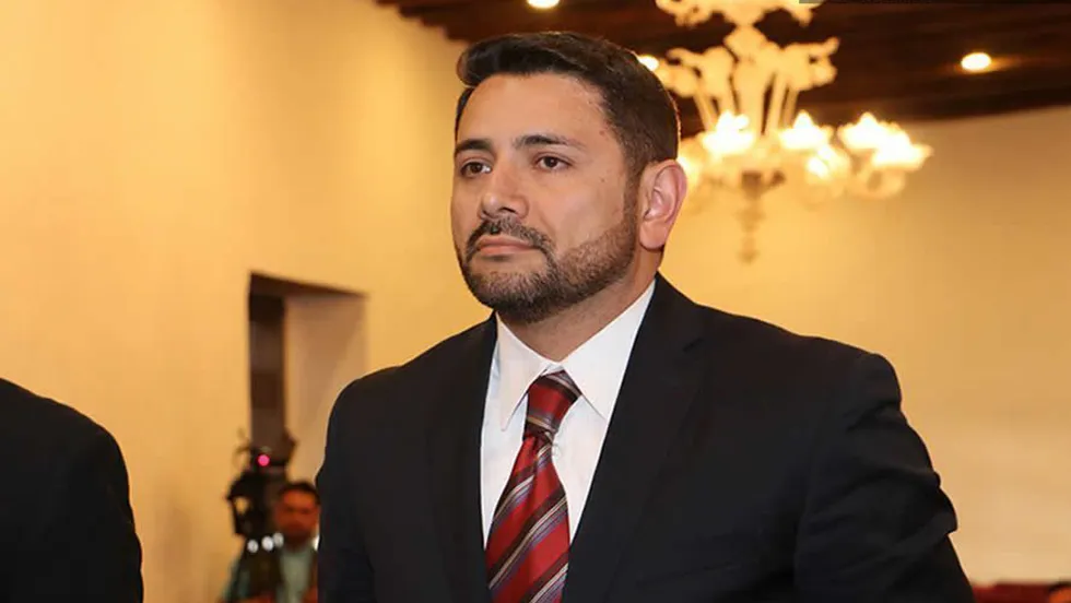 Renuncia del Secretario de Seguridad de Puebla tras protestas por asesinato de policías