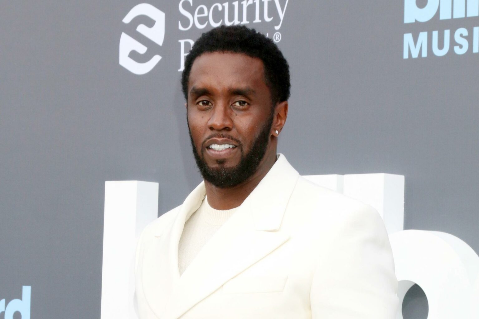 Sean ‘Diddy’ Combs enfrenta dos nuevos cargos antes de su juicio por tráfico sexual en mayo