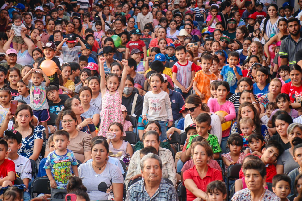 Llevan alegría a niños y niñas de Calvillo