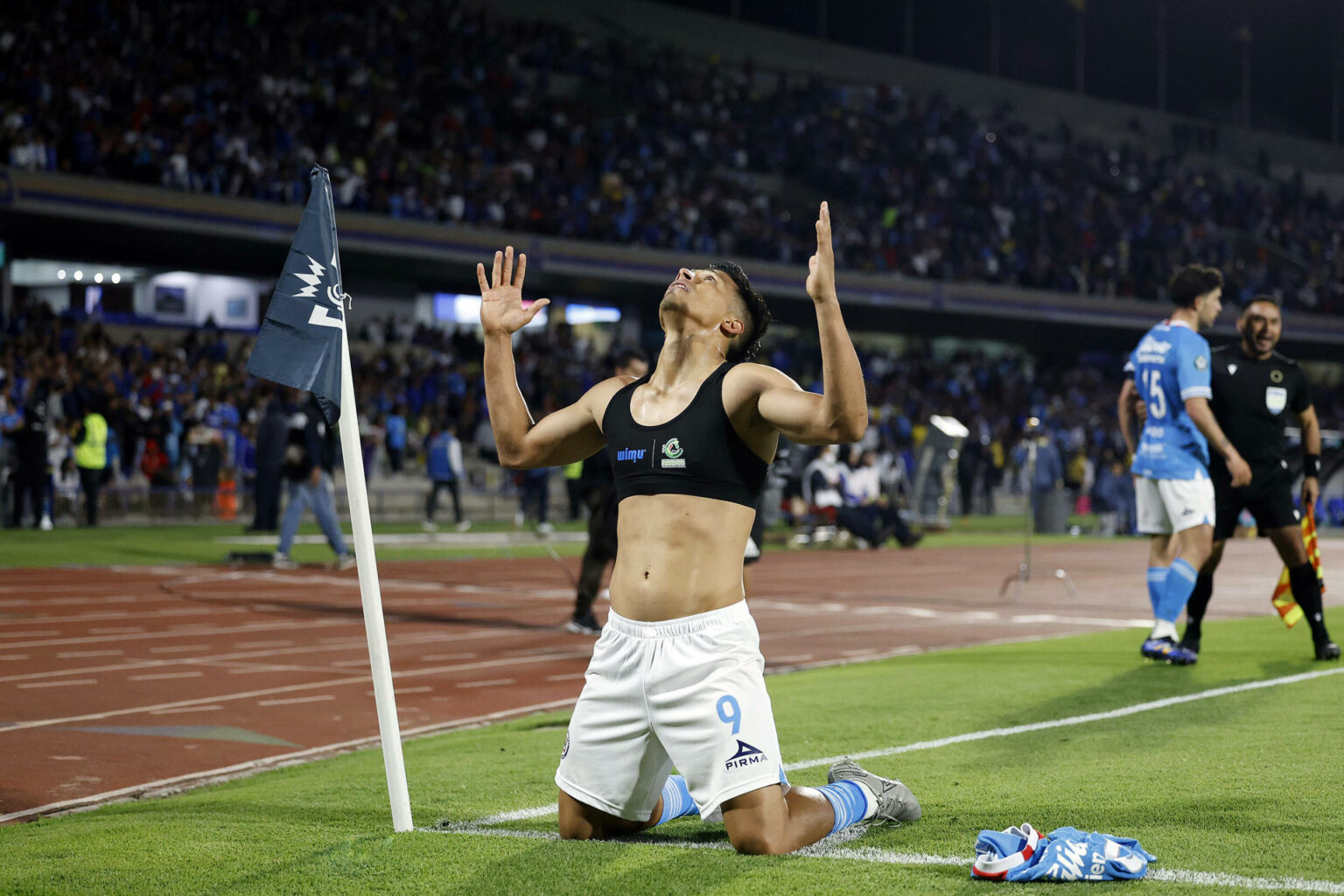 Tigres y Cruz Azul avanzan a semifinales de la Concacaf Champions Cup