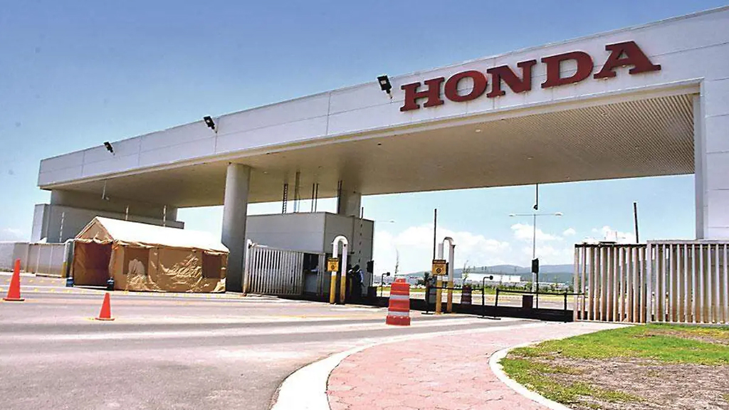 Honda mantendrá su producción en México, afirma Ebrard