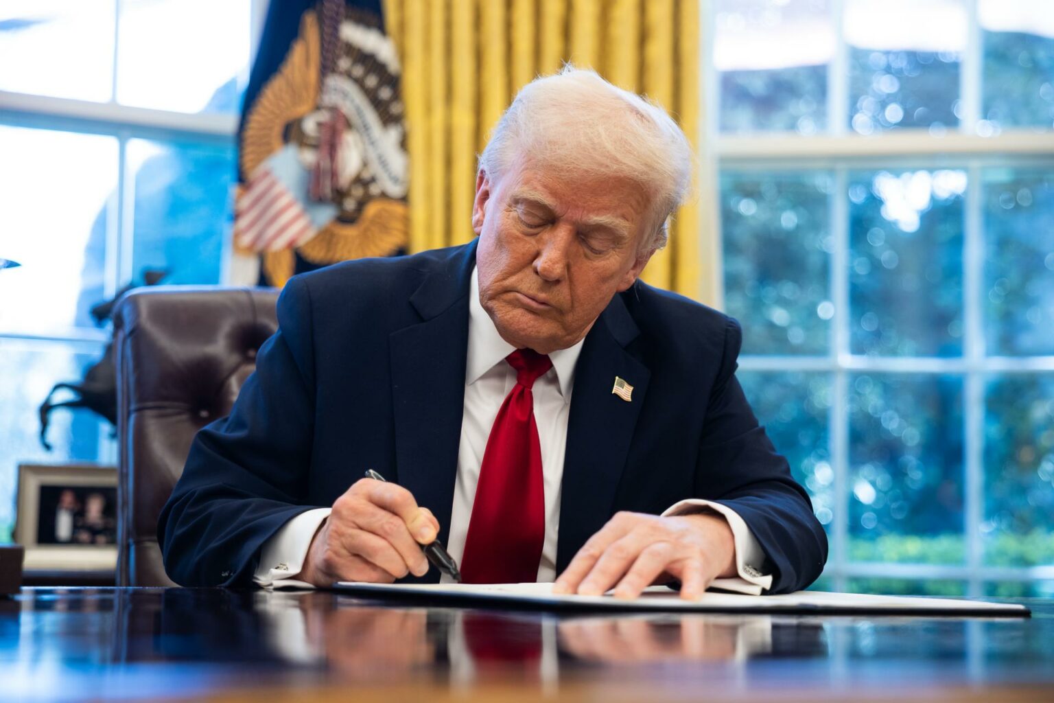 Trump anunciará nuevos aranceles el 2 de abril en la Casa Blanca