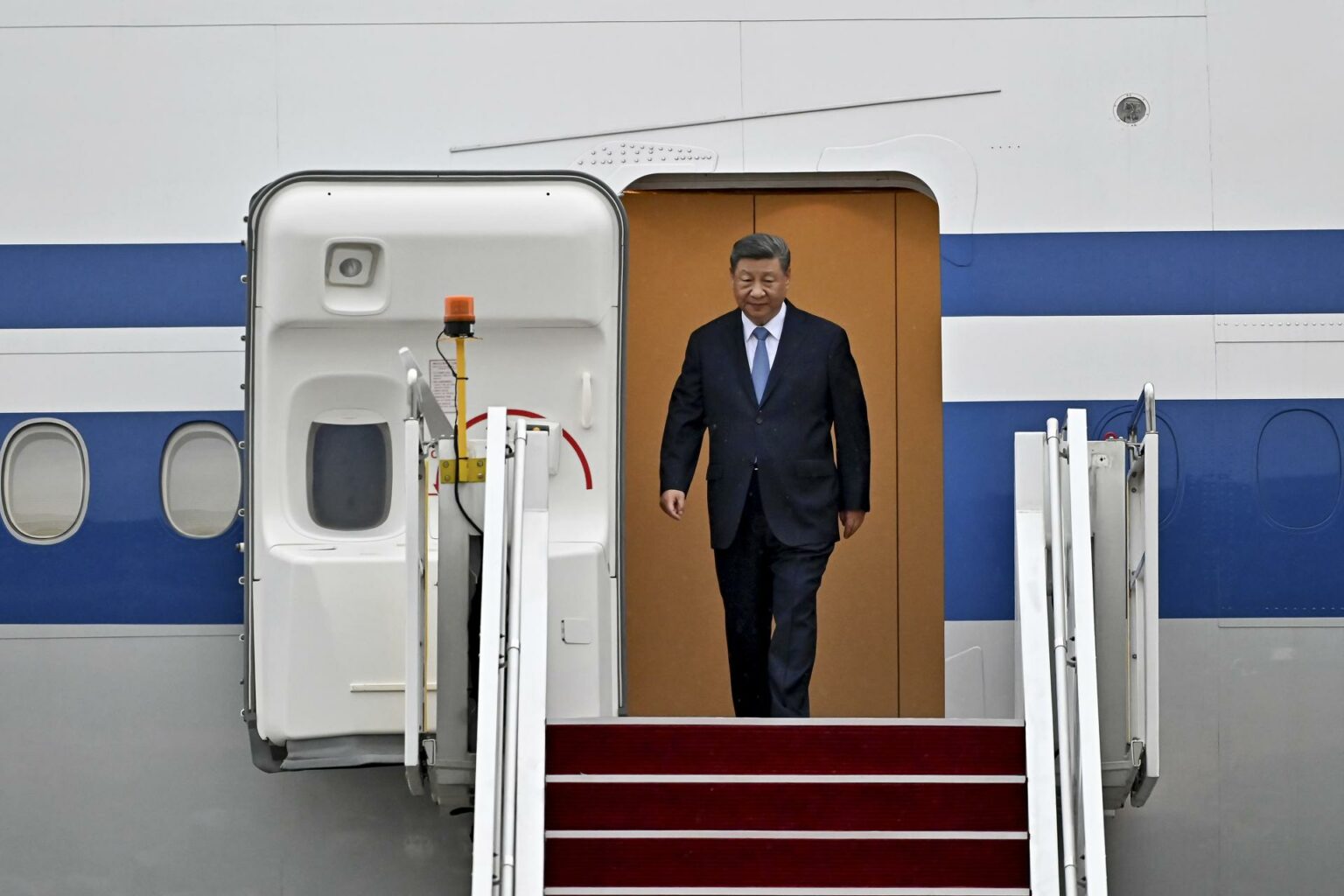 Xi Jinping advierte que la guerra comercial “erosionará” el orden económico global​