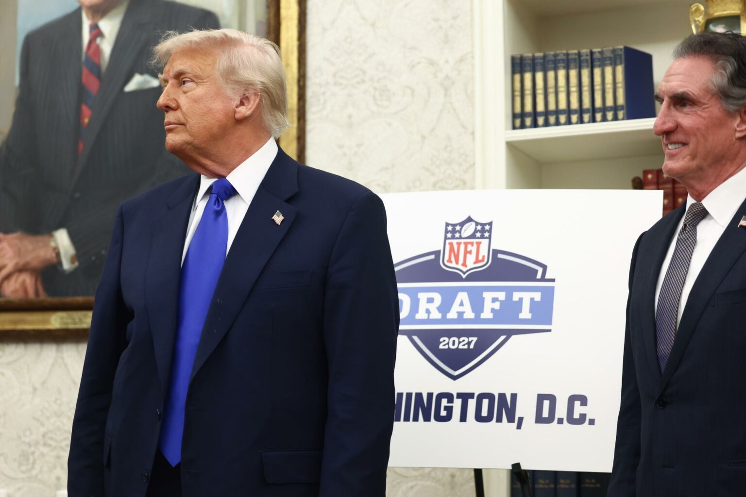 Trump anuncia aranceles a productos farmacéuticos para impulsar la producción nacional