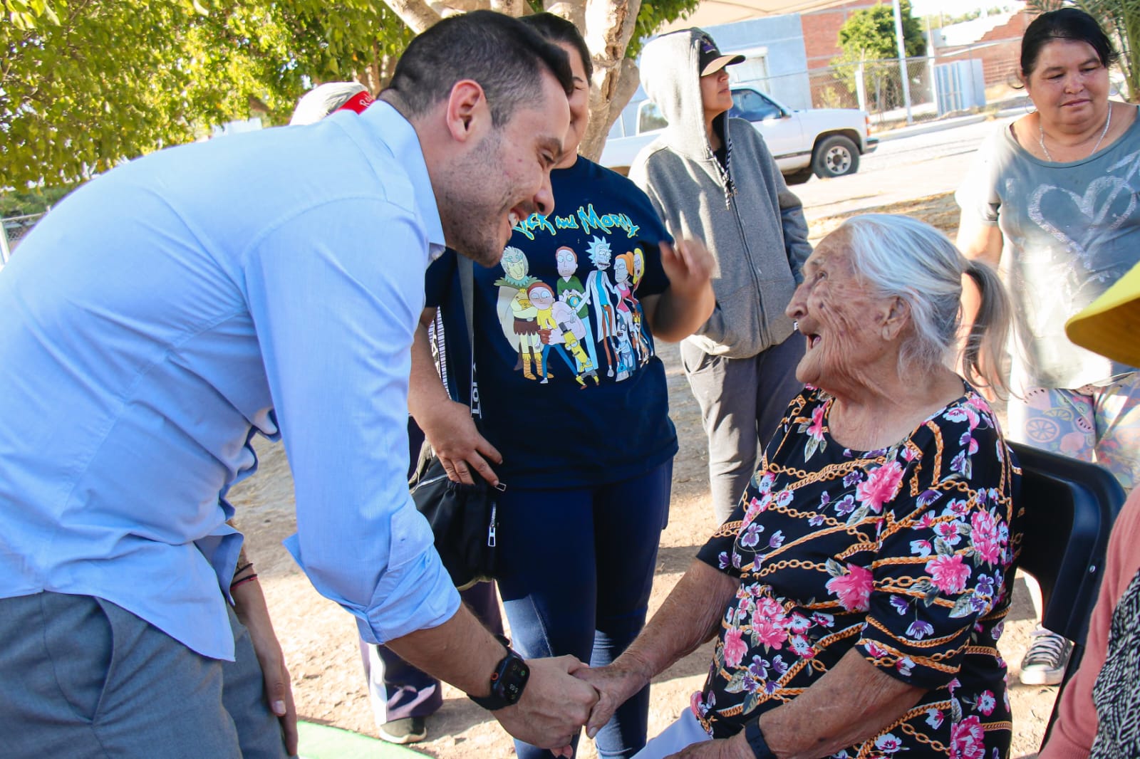 Dan apoyos sociales en Calvillo