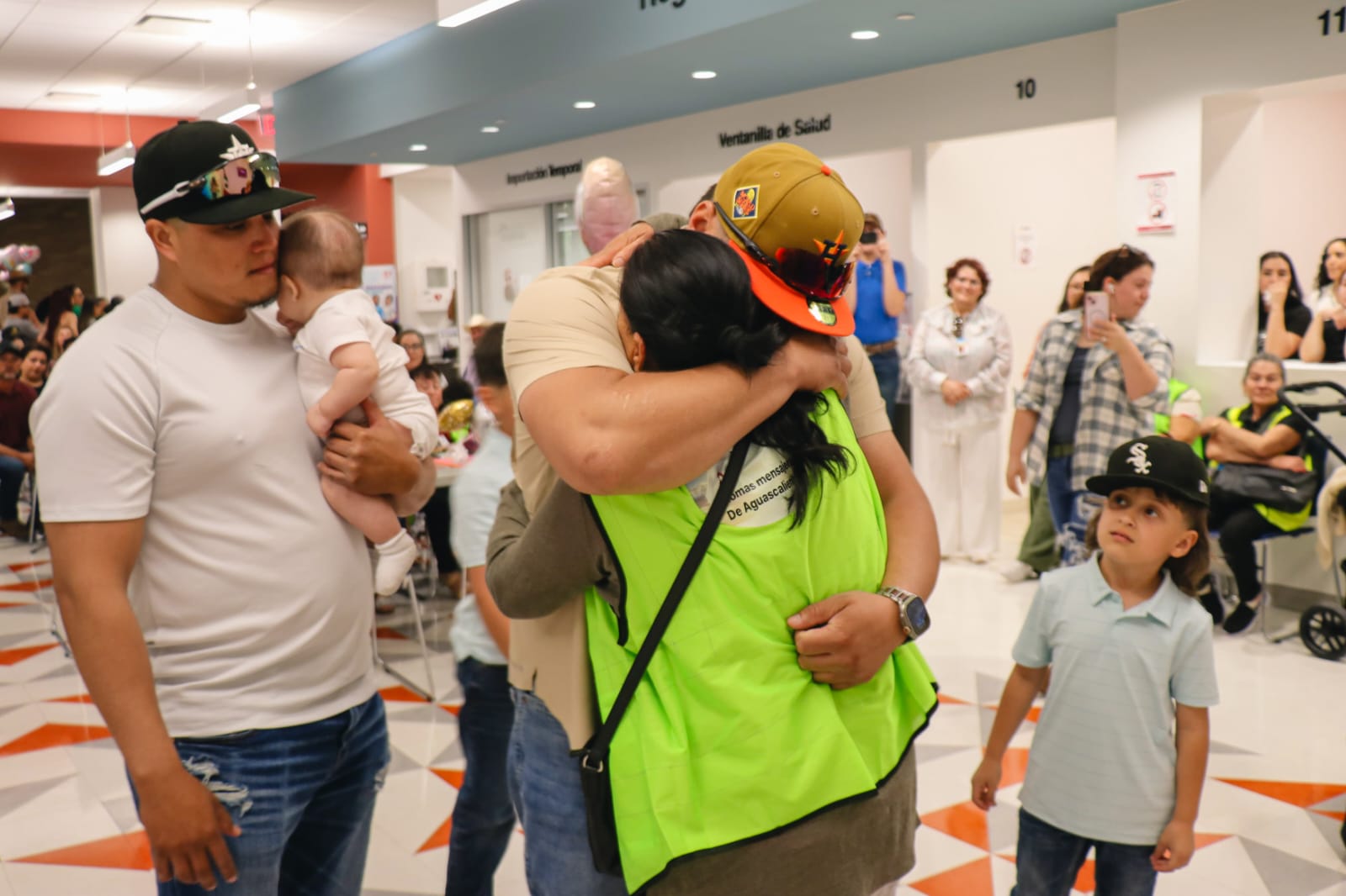 Reúnen a familias de Calvillo y Texas
