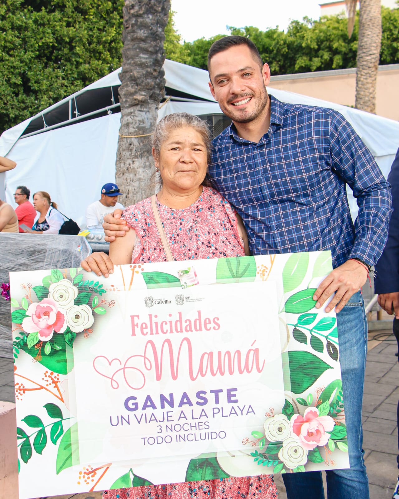 Celebró Calvillo a las mamás en su día