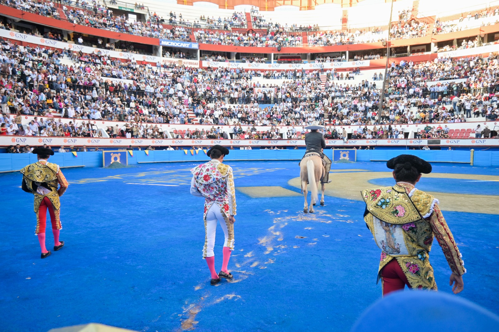 Trabaja jurado en la deliberación de ganadores del Serial Taurino de la FNSM 2025