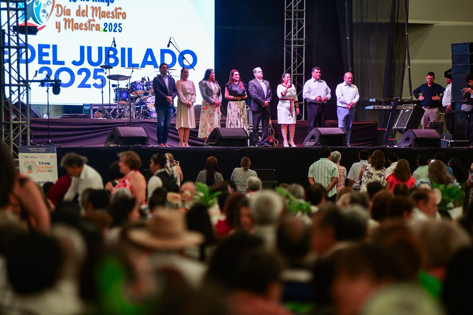Reconoce Tere Jiménez el legado de las y los maestros jubilados