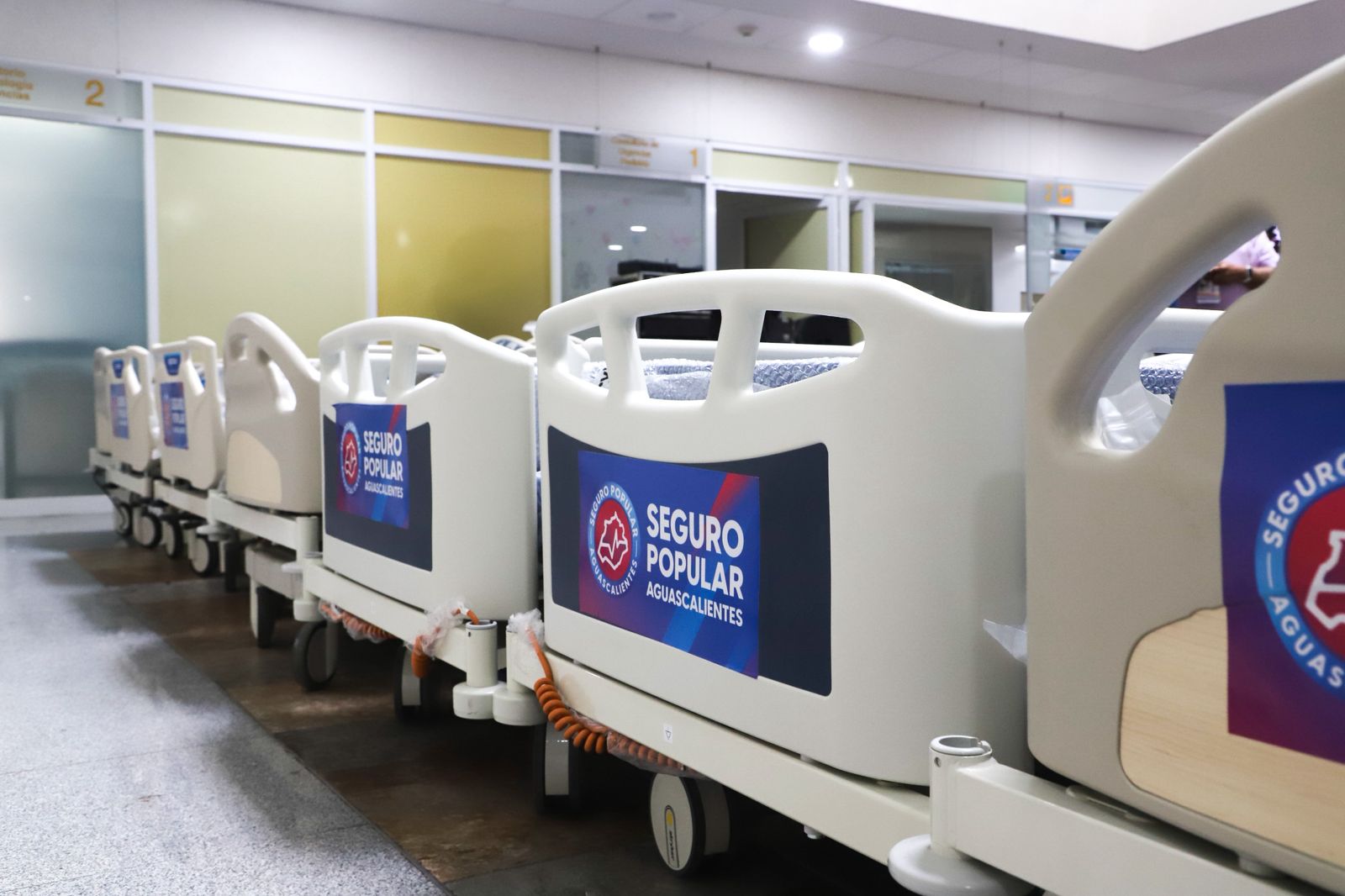 En un hecho sin precedentes, Tere Jiménez entrega nuevo equipamiento a hospitales