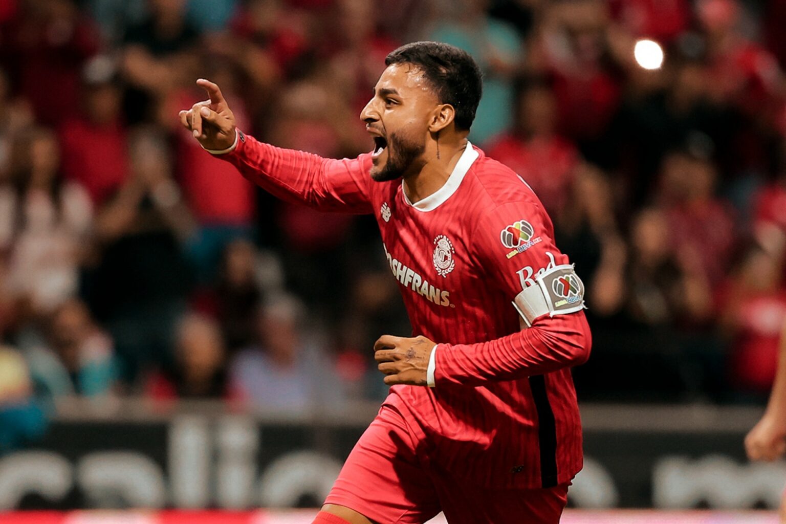 Toluca arrolla a Tigres y se convierte en el primer finalista del Clausura 2025