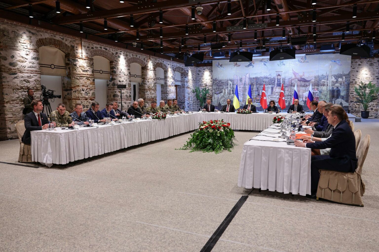 Rusia y Ucrania retoman diálogo sin avances significativos