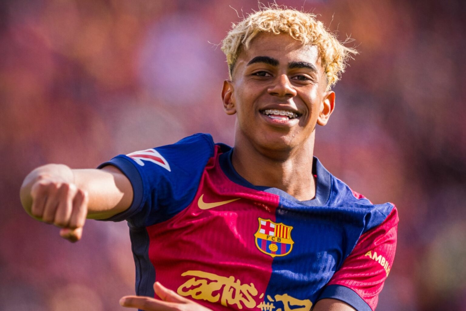 Lamine Yamal renueva con el FC Barcelona hasta 2031