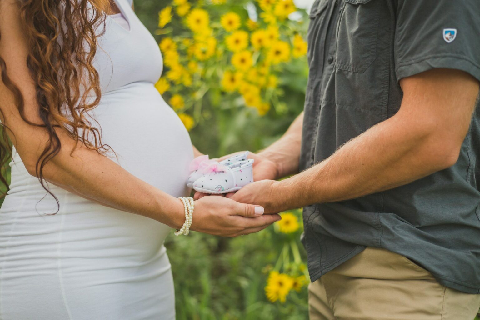 SCJN ordena igualar licencias de maternidad y paternidad en Baja California Sur