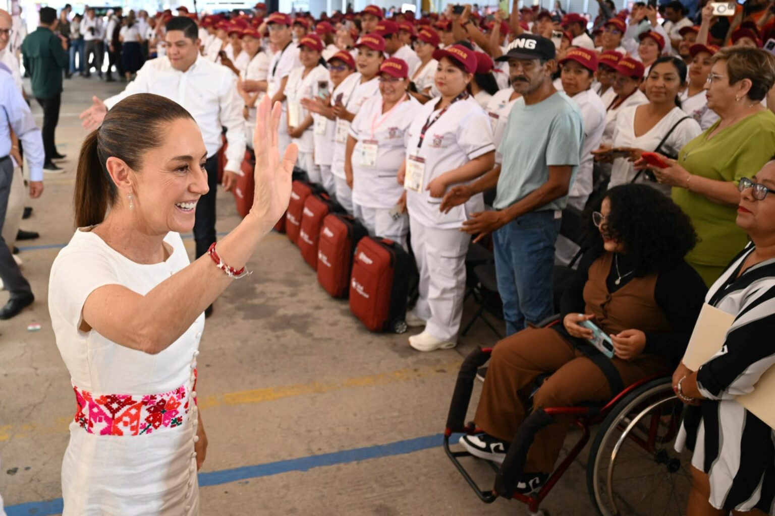 “Salud Casa por Casa”: el programa de atención médica más ambicioso del mundo, según Sheinbaum