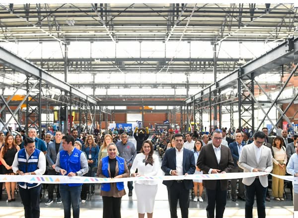 Tere Jiménez y Leo Montañez invitan a jóvenes a elegir carreras con futuro y mejores oportunidades laborales