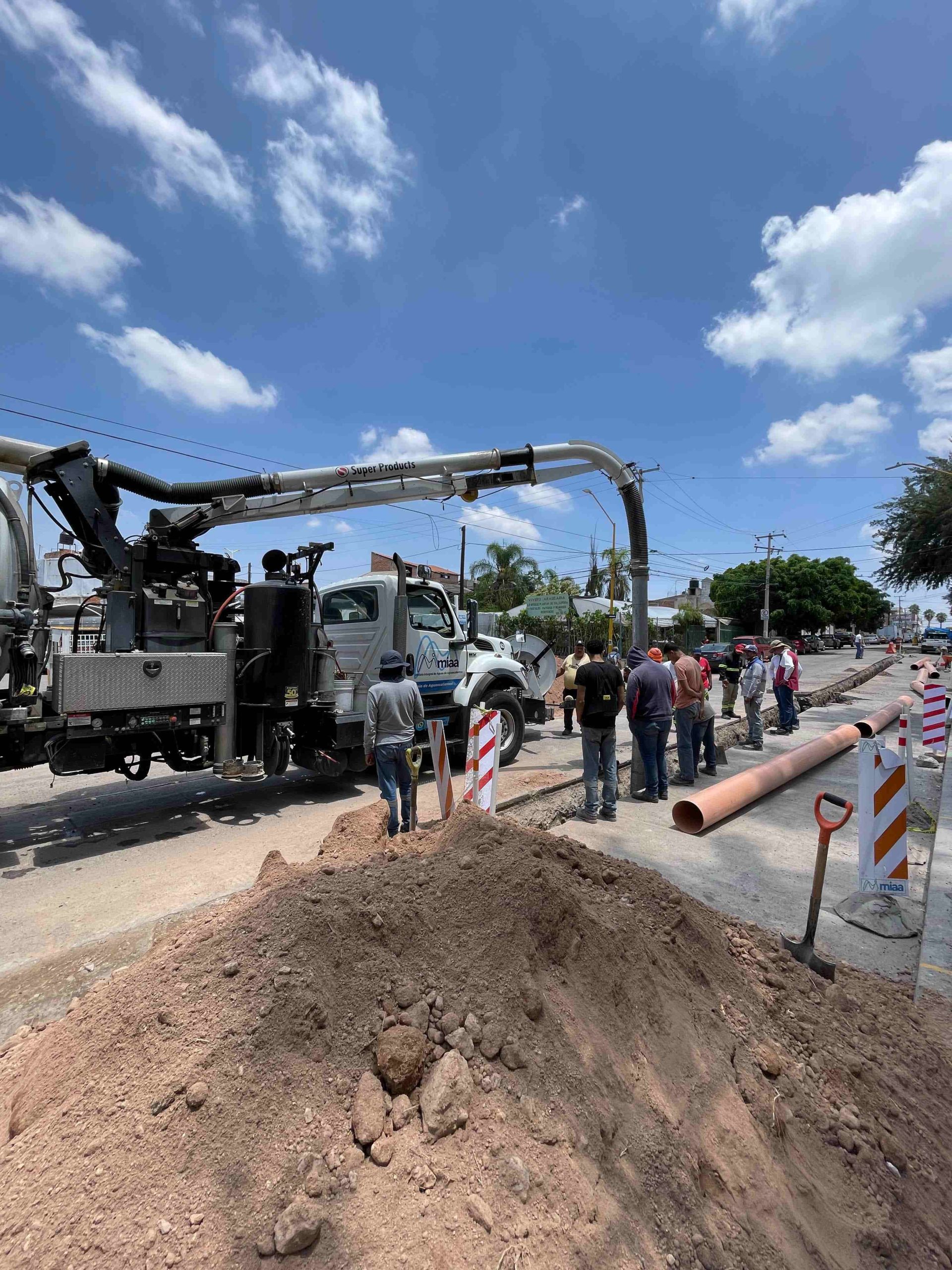 Invierte MIAA 3.3 millones de pesos en obras de rehabilitación de alcantarillado sanitario en el Barrio de la Purísima