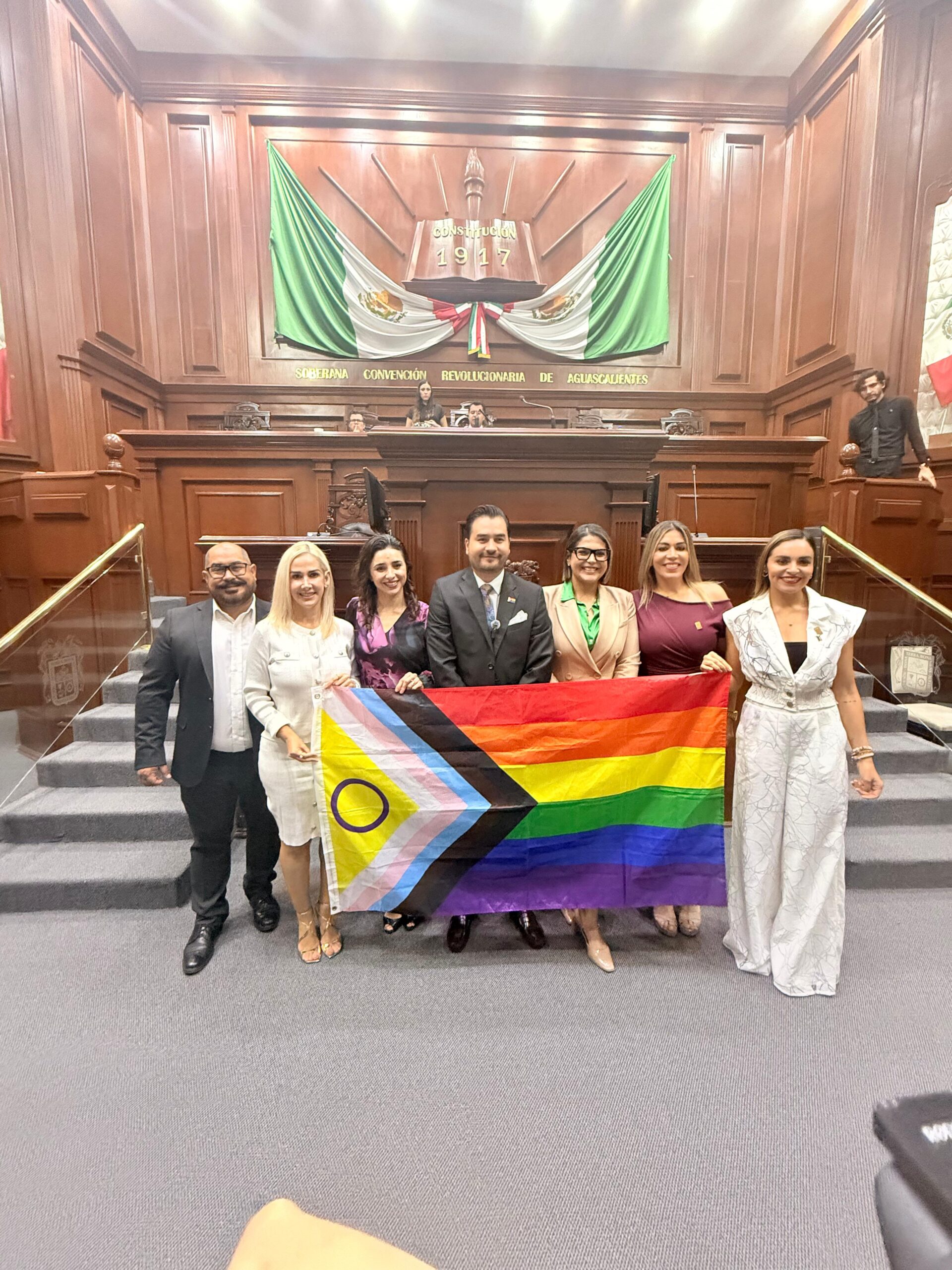 Presenta Morena iniciativa a favor de matrimonio igualitario