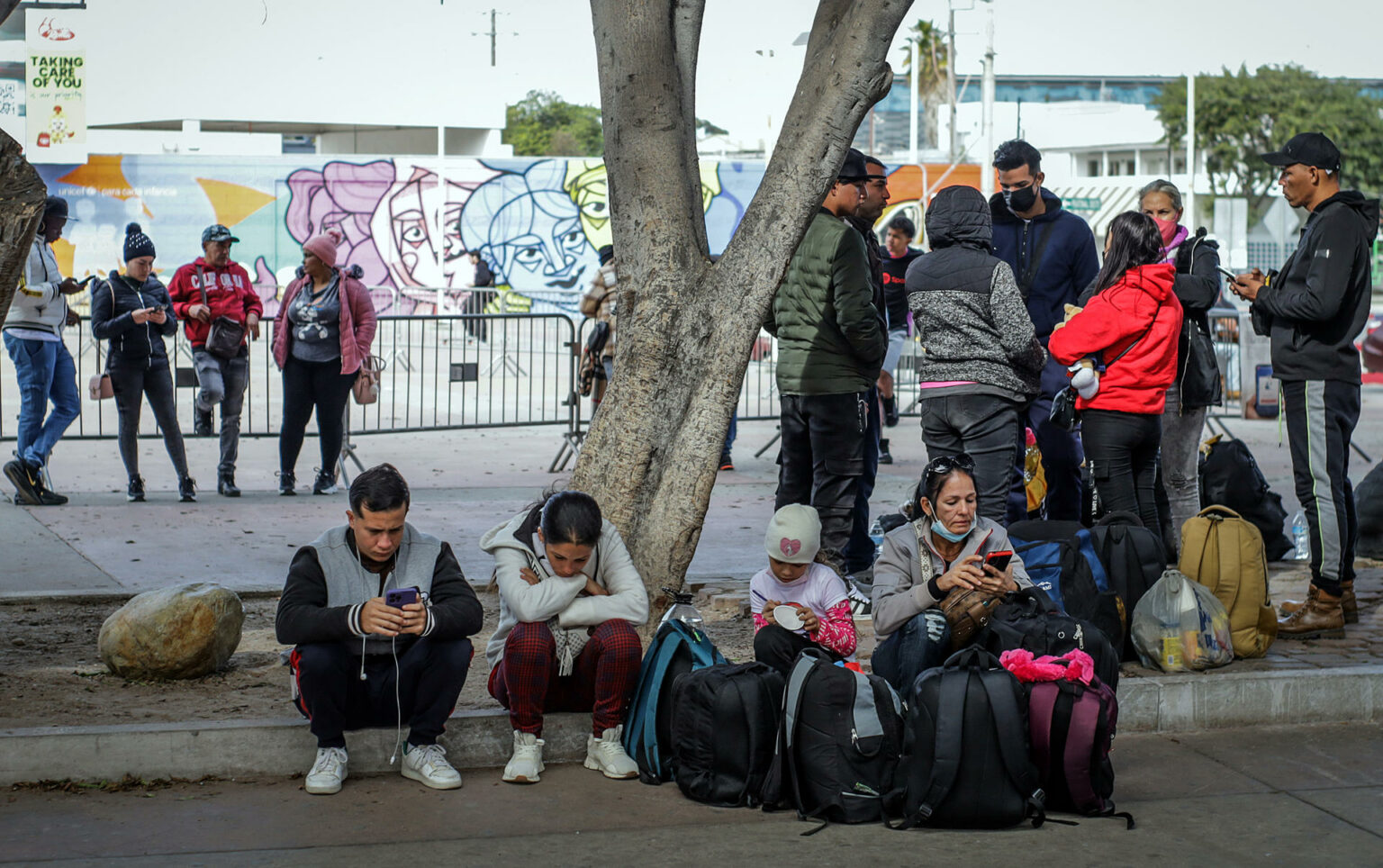 Redadas de ICE en Los Ángeles dejan decenas de detenidos y enfrentamientos
