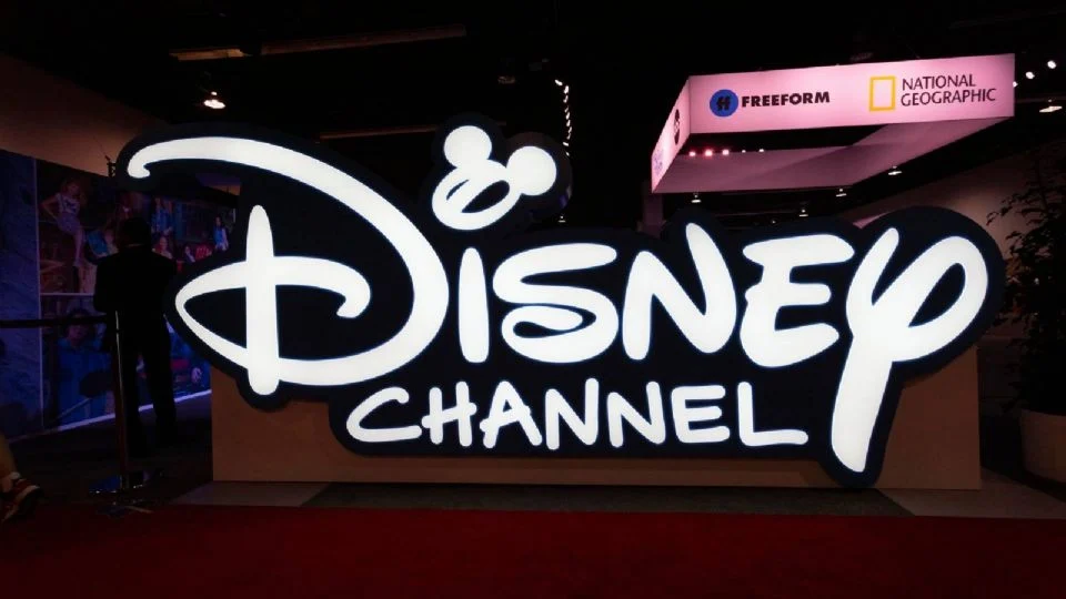 Disney Despide a Cientos de Empleados por Baja en Vistas de su Plataforma de Streaming