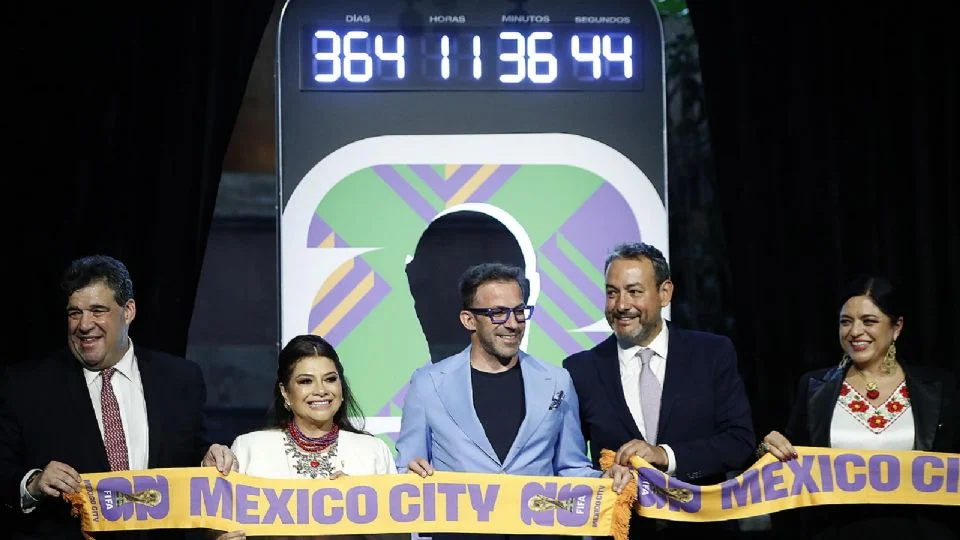CDMX pone en marcha reloj y da primer paso para recibir a 5.5 M turistas por Mundial 2026
