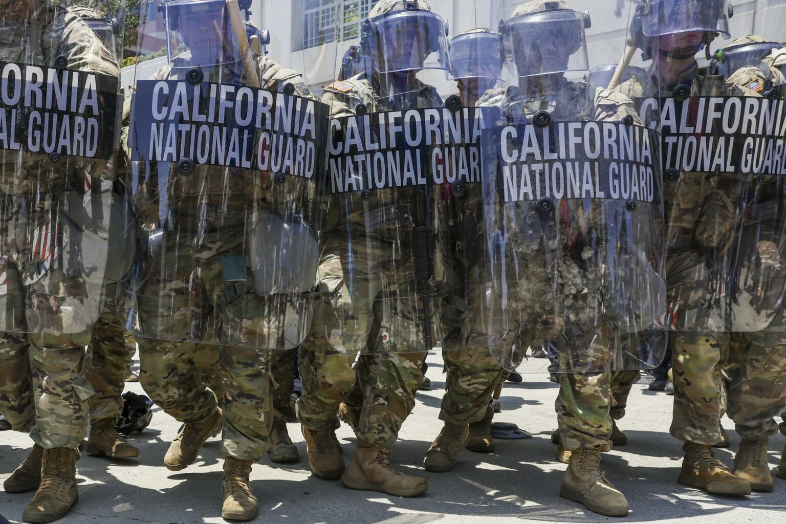 California demanda a Trump por despliegue “ilegal” de la Guardia Nacional en Los Ángeles