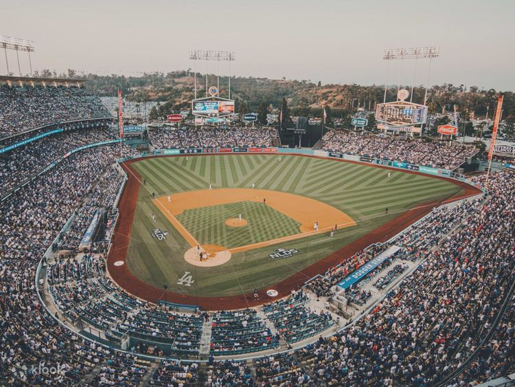 Dodgers niegan entrada a su estadio a agentes de ICE