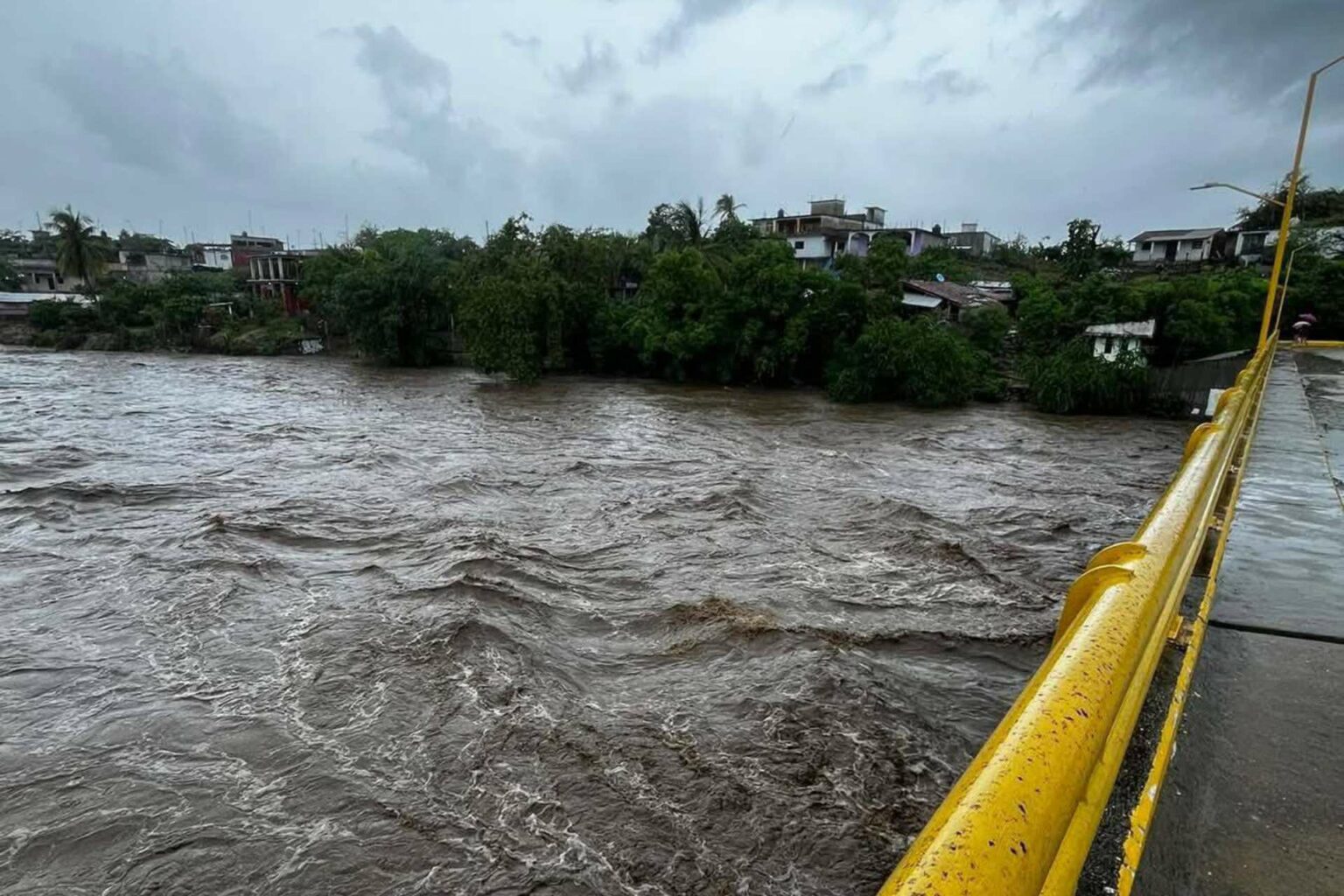 Un bebe, la primera víctima en Guerrero por las lluvias del huracán “Erick”