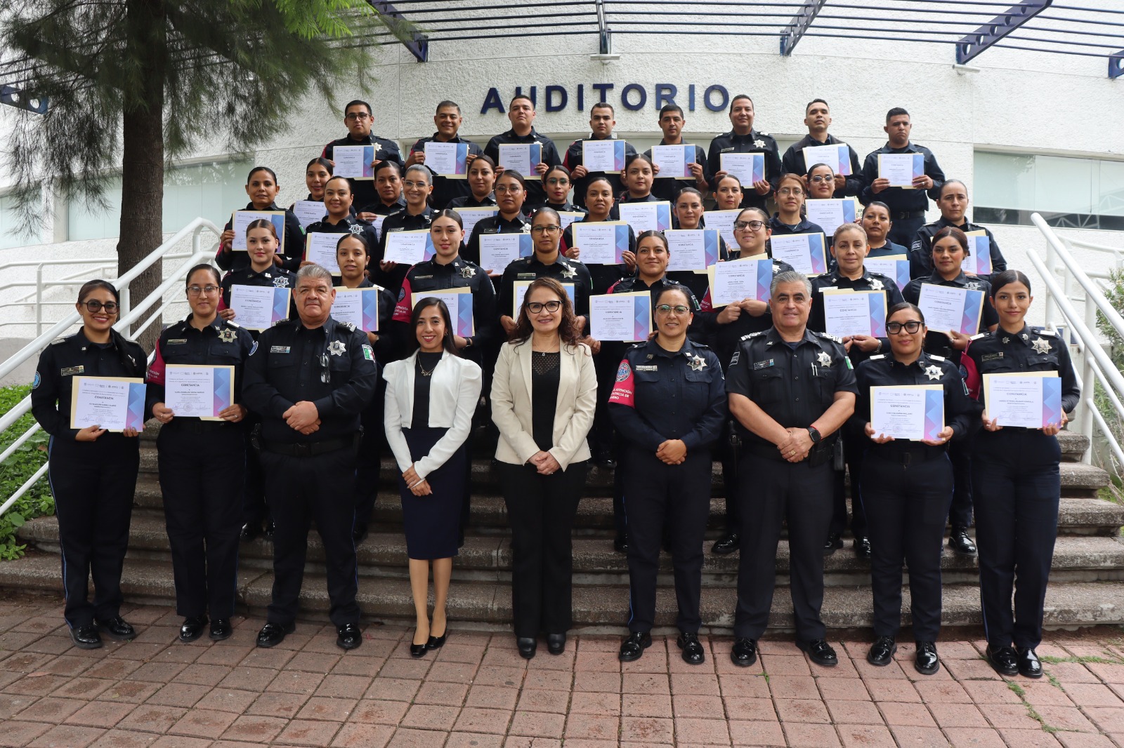 Policía Rosa Estatal y Municipal fortalece sus habilidades para atender a mujeres en Aguascalientes