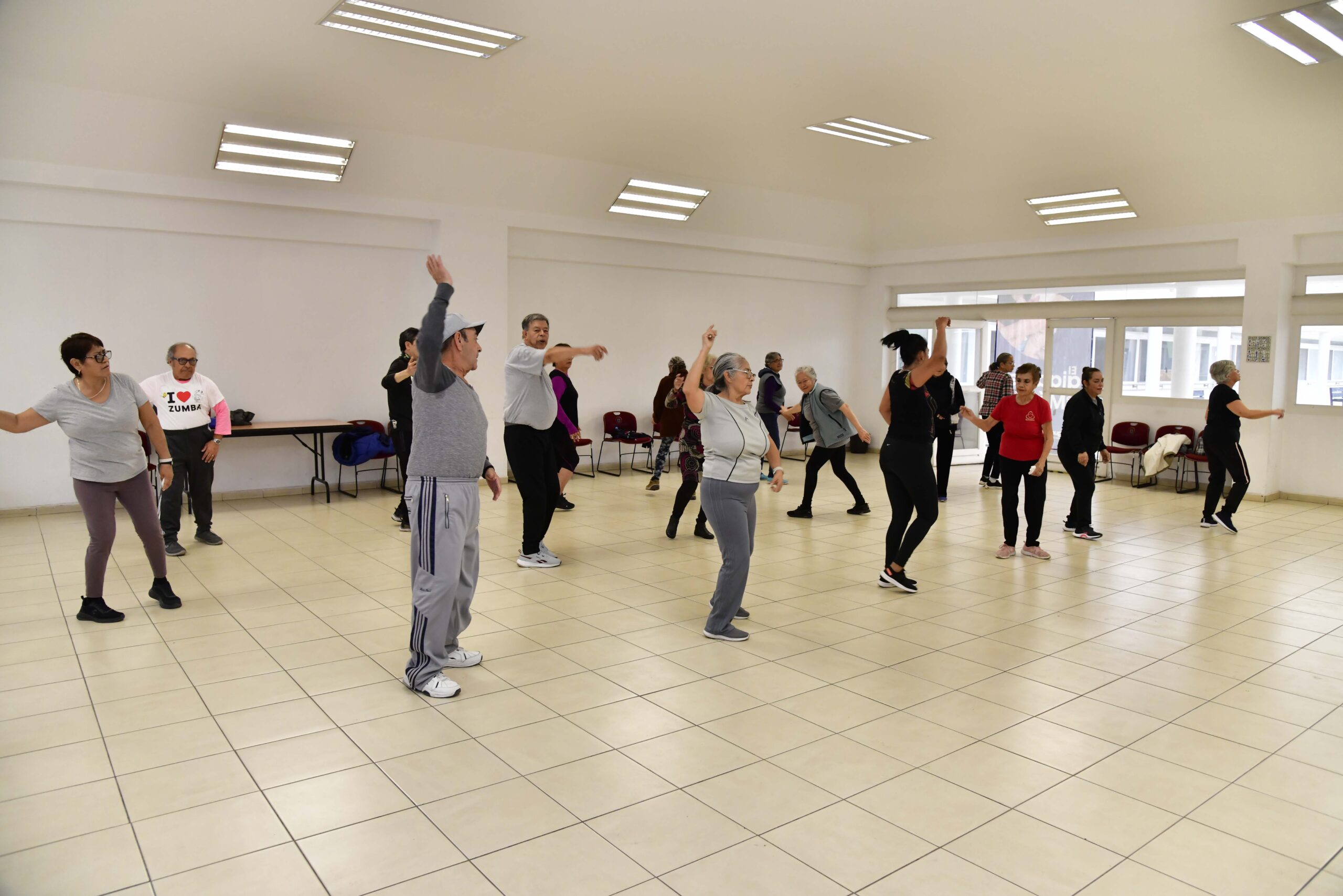 DIF Estatal invita a adultos mayores a inscribirse en más de 65 talleres gratuitos del Centro Gerontológico